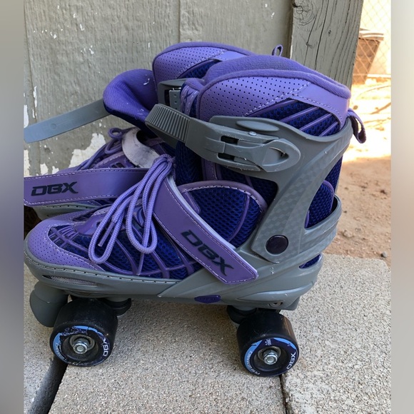 DBX Kids Purple Roller Skates 5-8 - Picture 3 of 9